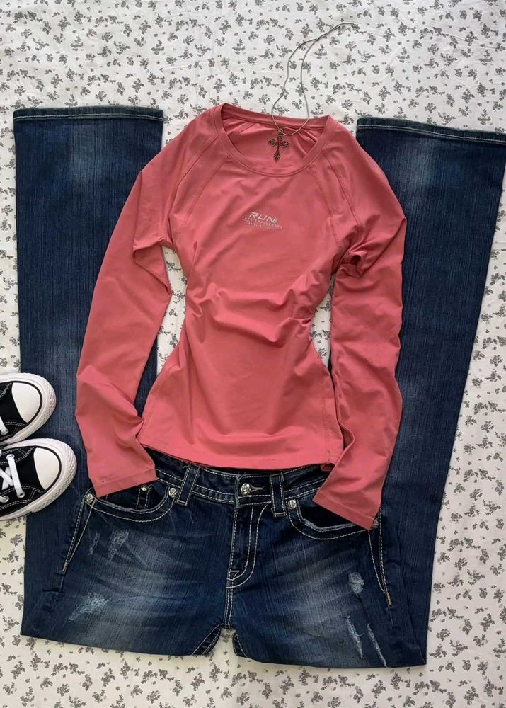 Snug fit vintage athleisure top