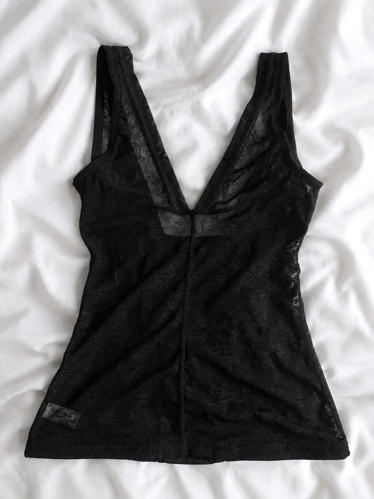 Lace Trimmed V-Neck Camisole