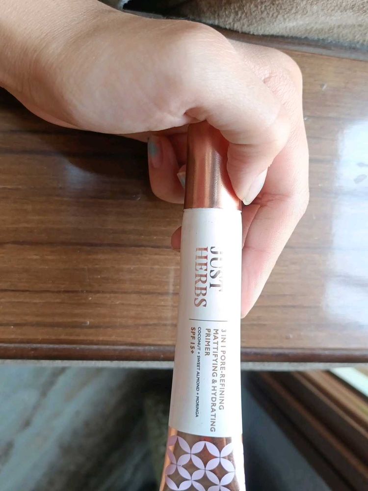 Just Herbs 3-in-1 Pore Refining Primer