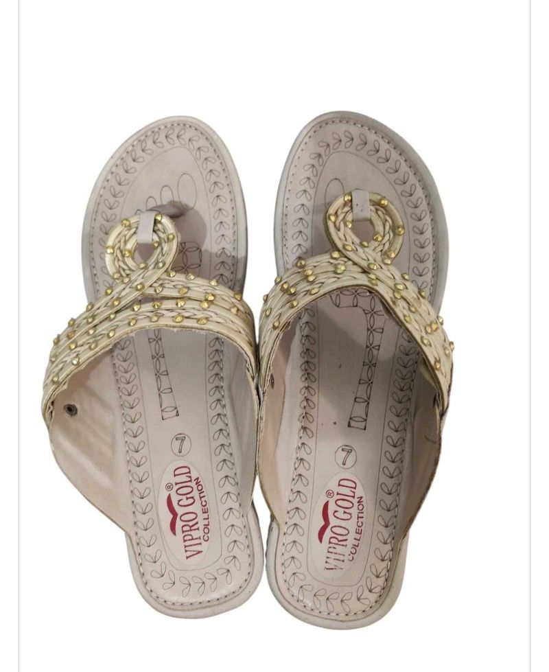 Stylish Vipro Gold Sandals