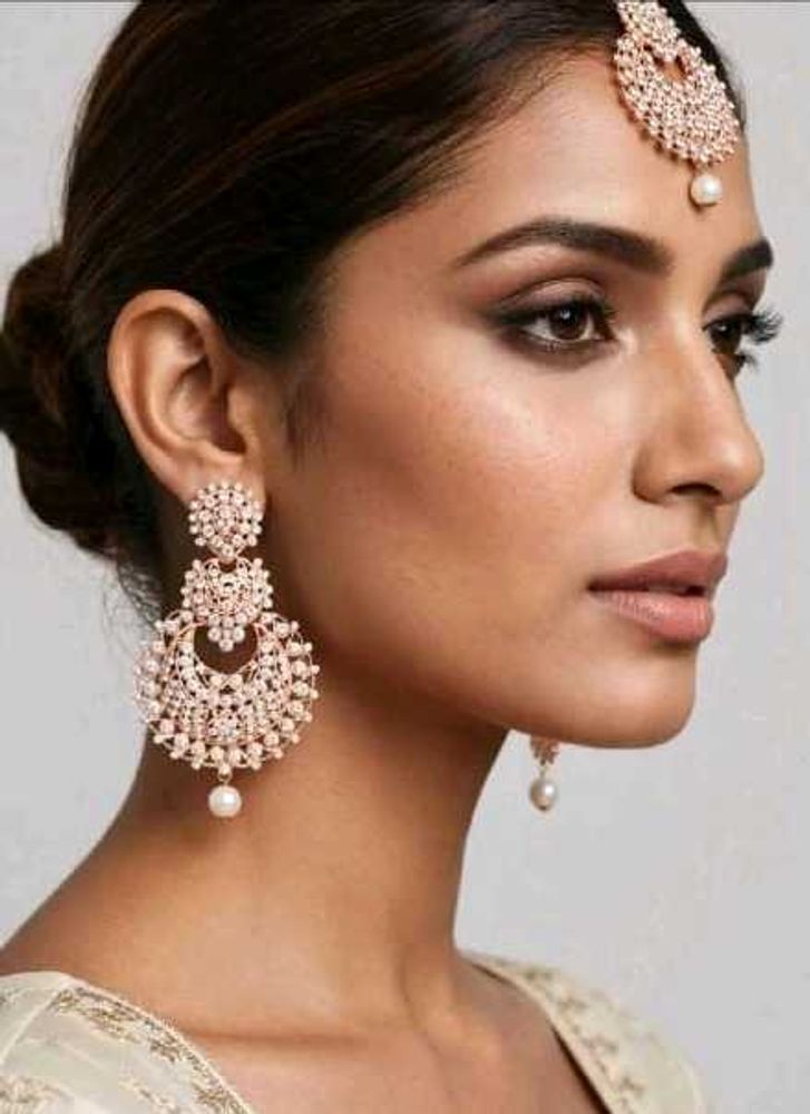 Exquisite Ethnic Kundan Jewellery Set
