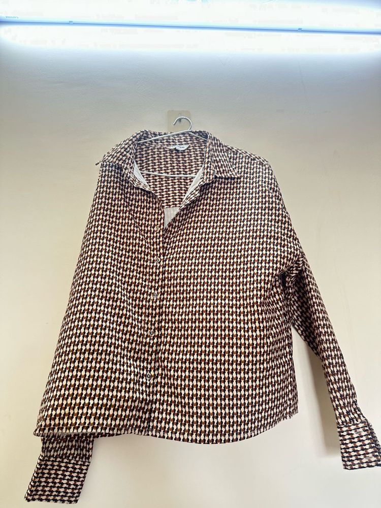 Chic Houndstooth Print Shirt