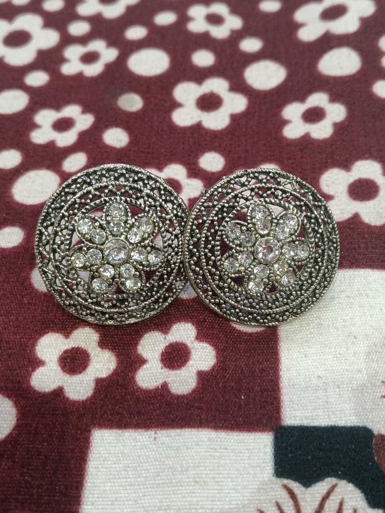 Vintage Floral Stud Earrings