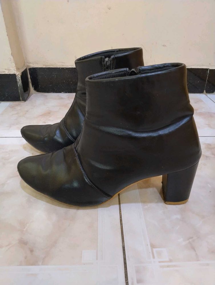 Black Women's Ankle Boots with Block Heels
