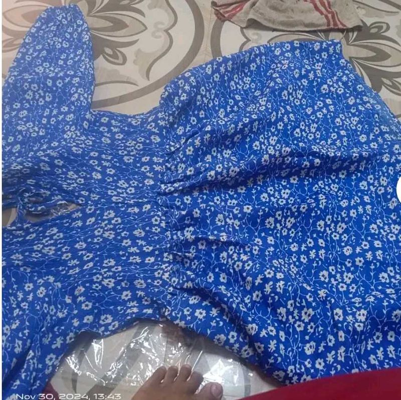 WOMEN DRESS