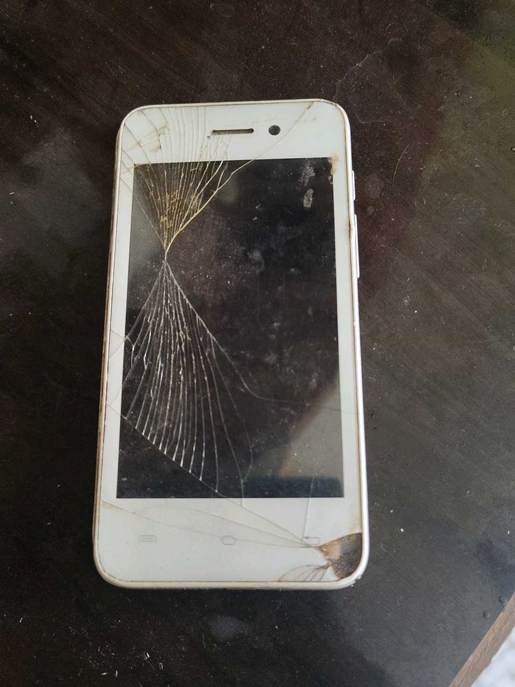 lava mobile with Cracked Screen