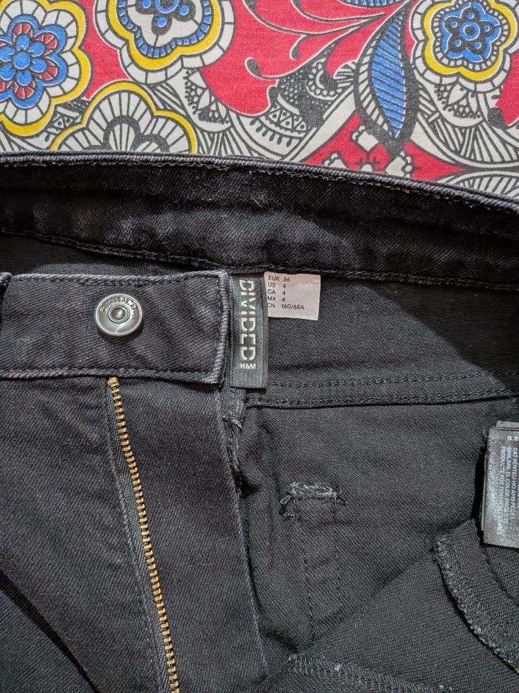 H&amp;M Divided Black Denim Jeans