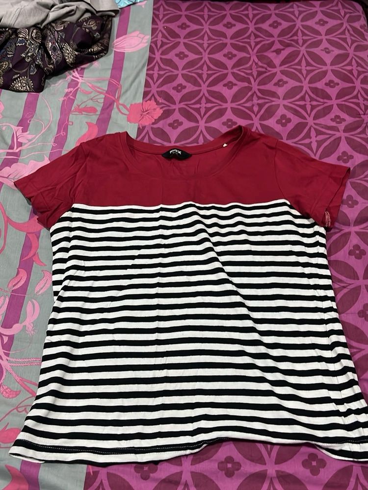 stripes fitted tshirt
