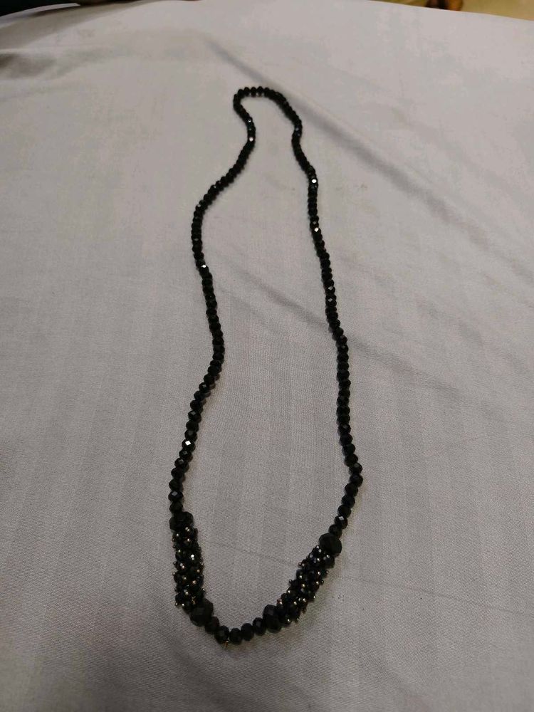 Elegant Black Beaded Necklace