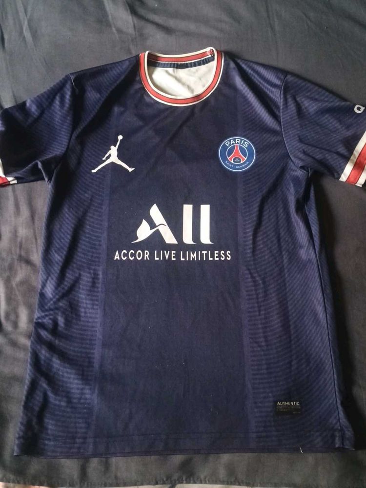Paris Saint-Germain Soccer Jersey