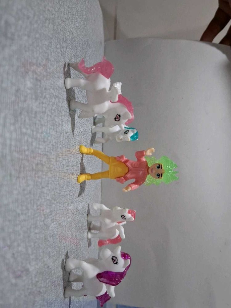 Unicorn &amp; Doll Playset
