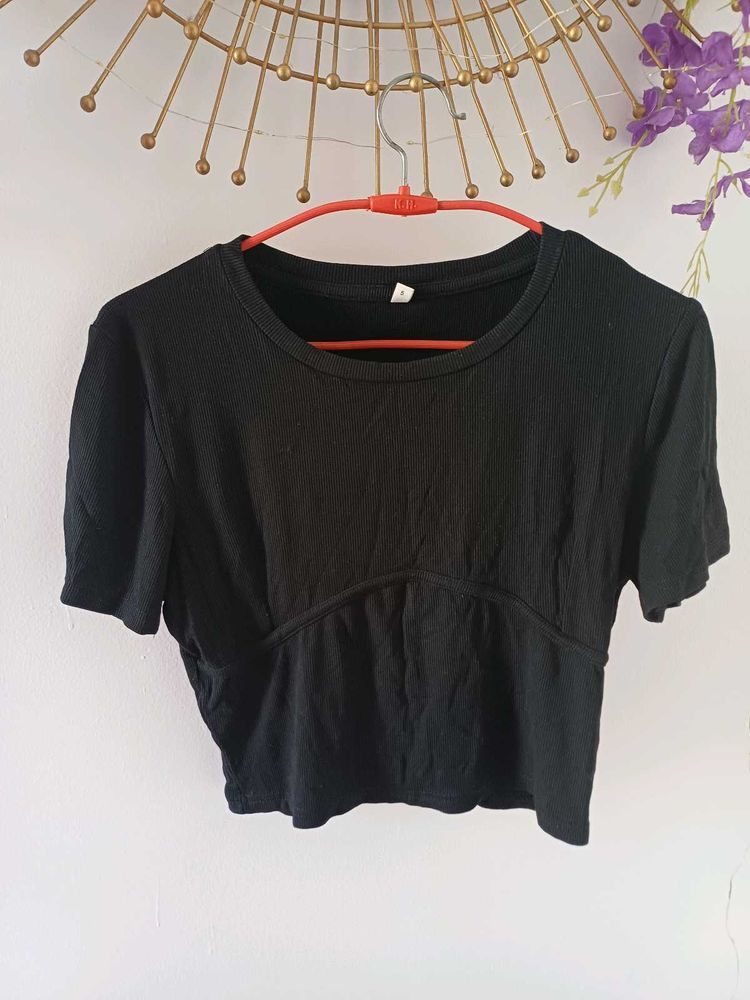 Cute strechable Black Crop Top