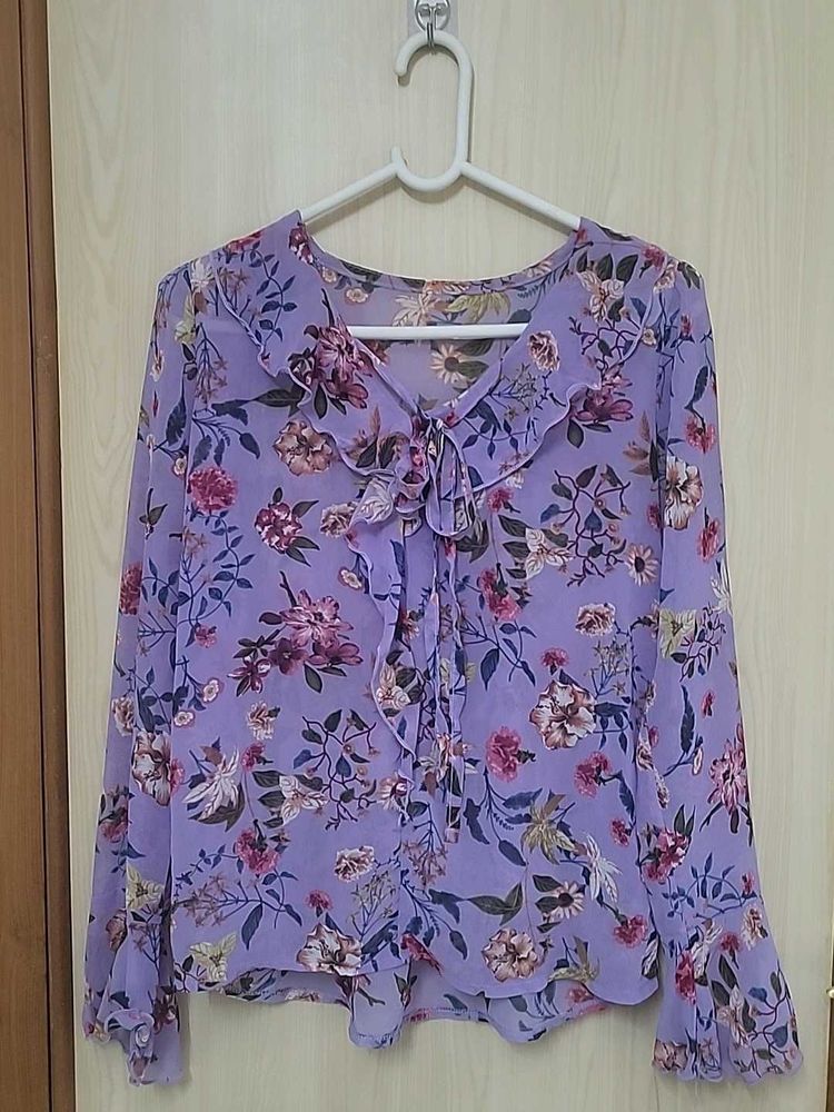 Chic Floral Print V-Neck top