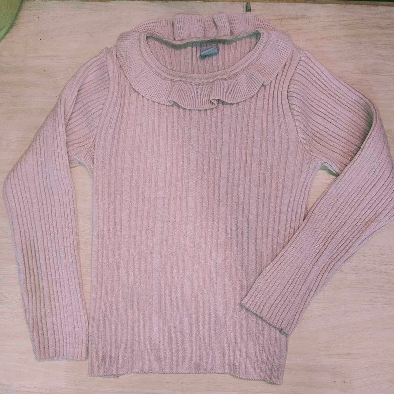 Ribbed Knit Top with Ruffle Collar