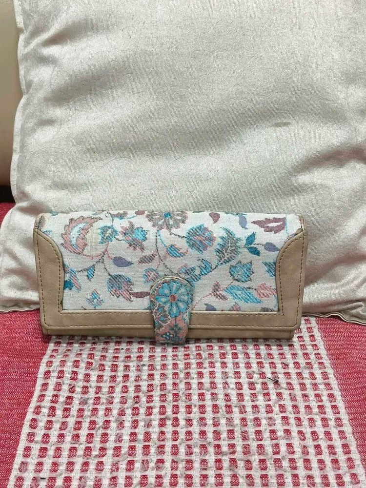 Beautiful Floral Wallet, kashmiri wallet