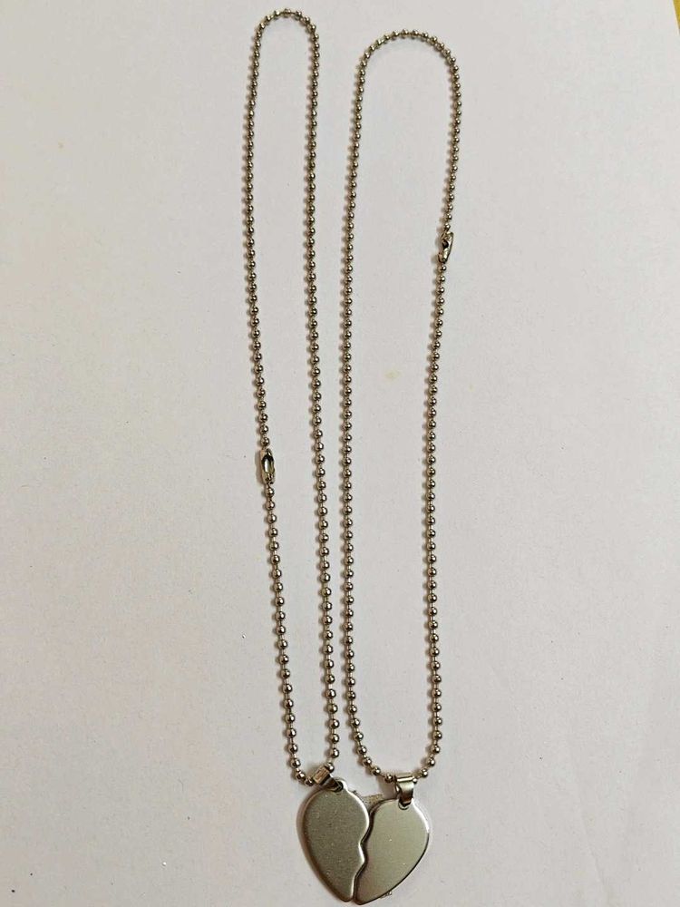 Broken Heart Pendant Necklaces Set