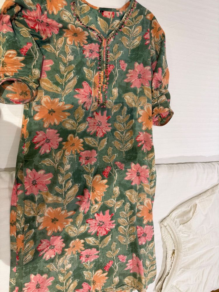 Beautiful Floral Print Kurta