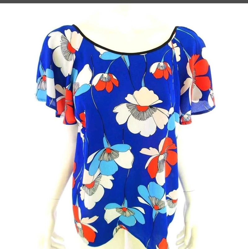 Vibrant Floral Print Short Sleeve Top