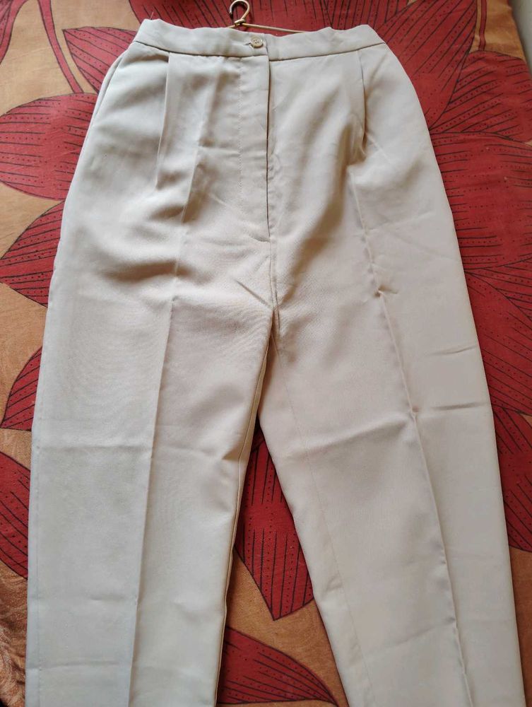 BIEGE TROUSERS 🧡