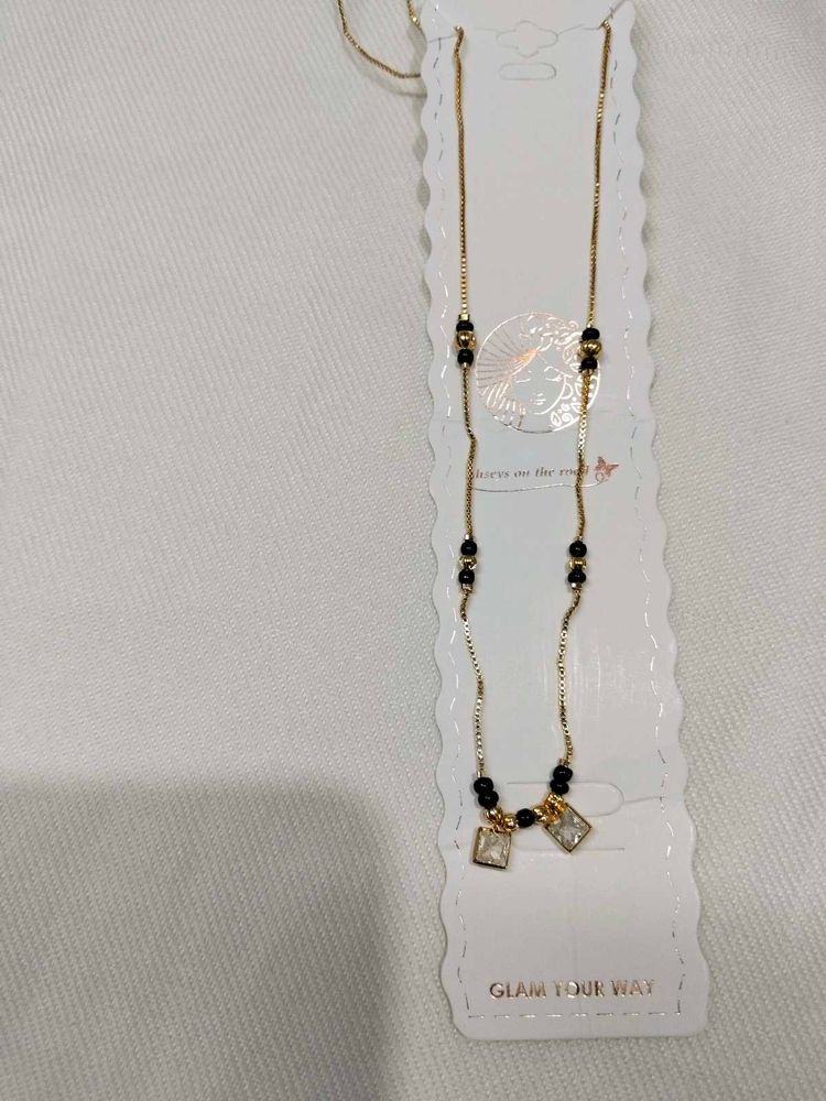 Elegant Gold Chain Necklace(2)
