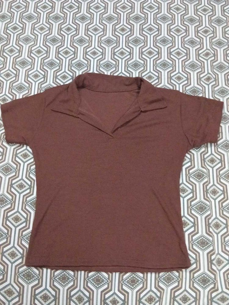 Brown Collared V-Neck T-Shirt