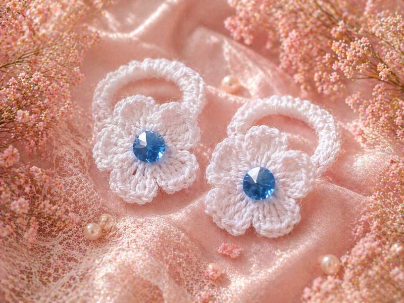 2 “Handmade Crochet Floral Hair Tie🌸🤍