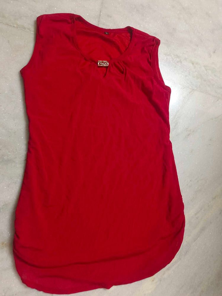 Red Sleeveless Casual Top