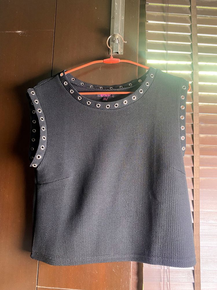 GINGER BRAND CROP TOP🖤