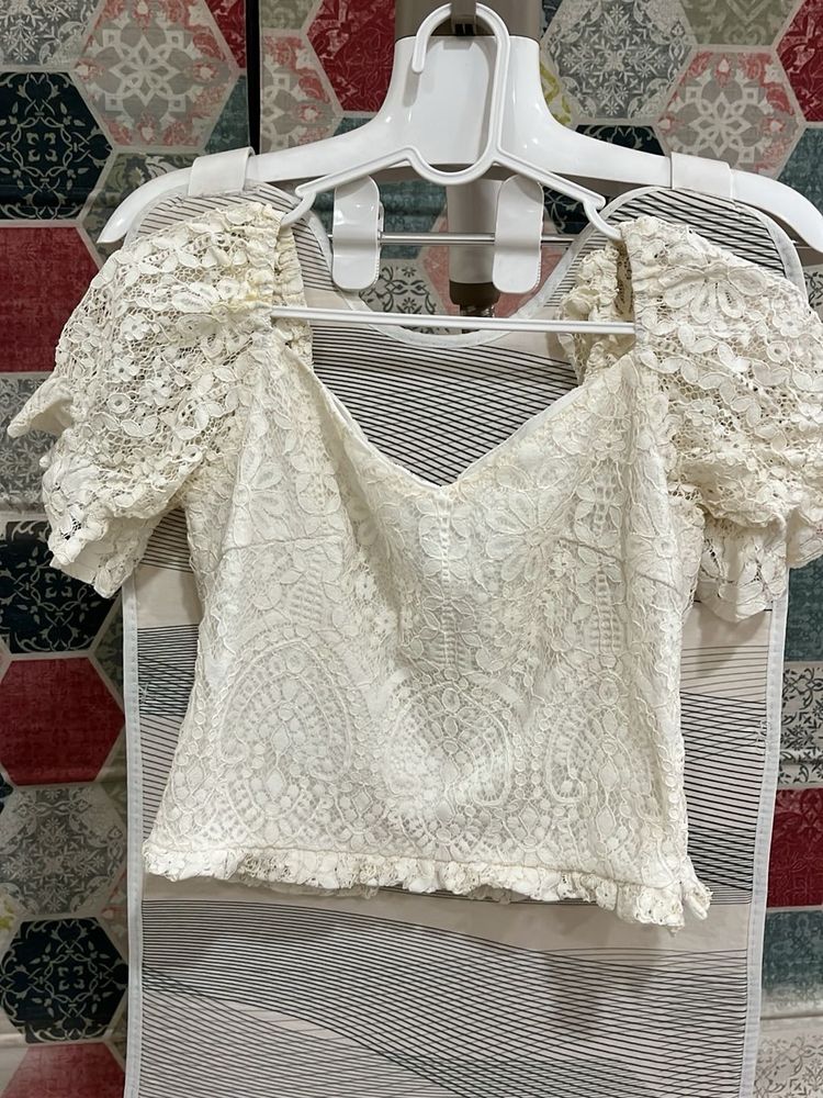 White Lace Puff Sleeve Top size M