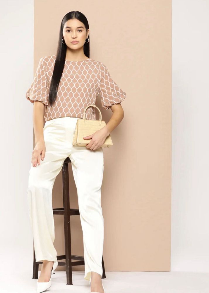 Puff Sleeves Top