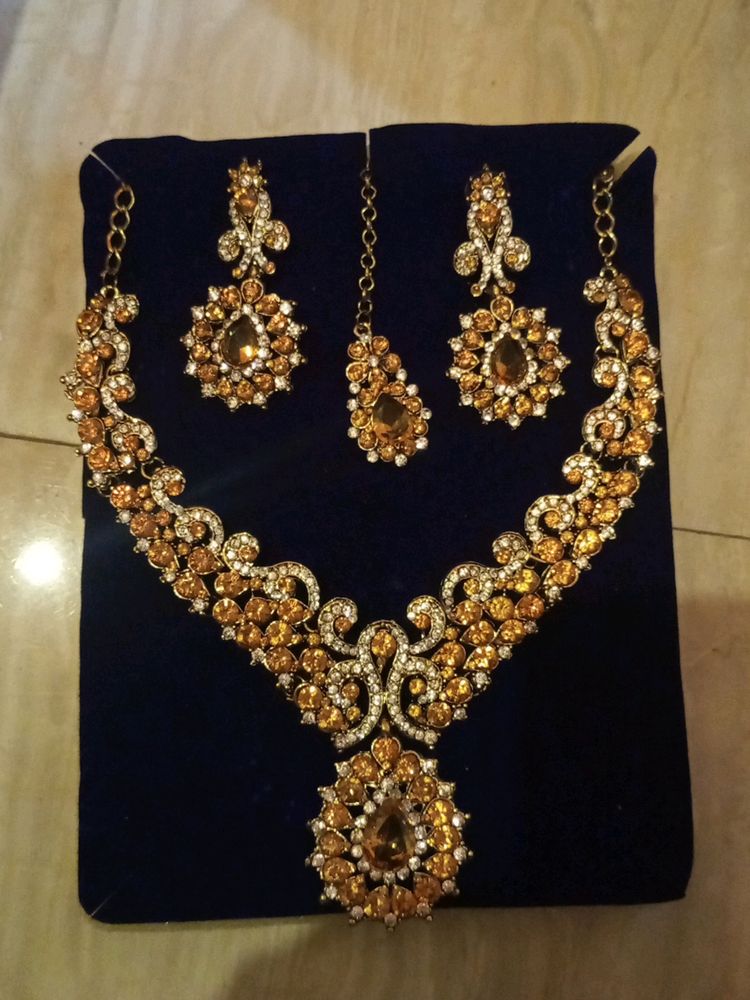 Beautiful Necklace Set