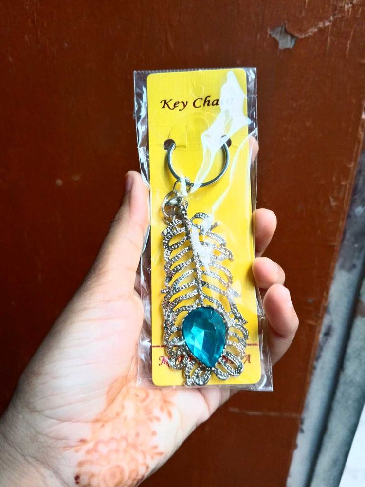 Peacock Feather Keychain with Blue Gem😍😍