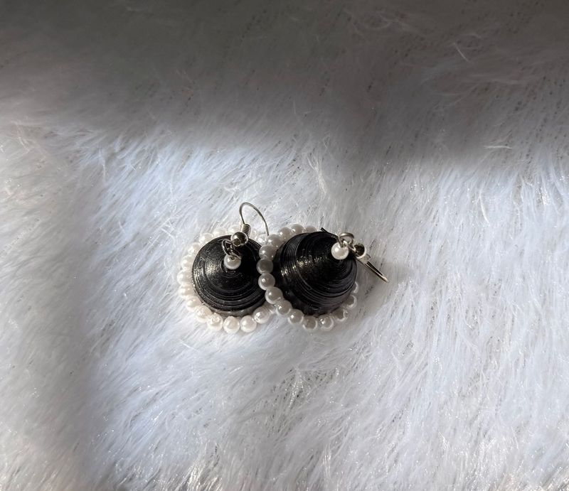 Elegant Black Paper Quilling Pearl Jhumka Earrings