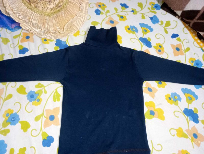 Kids hi-neck T-shirt