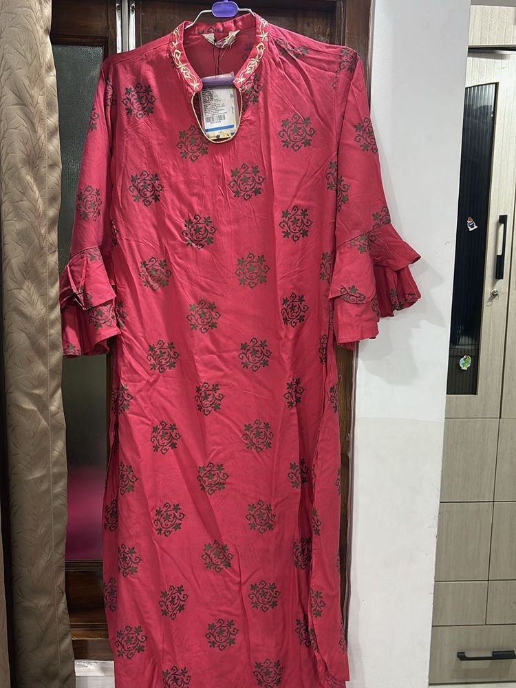 Vibrant Pink Kurta with antique Motif
