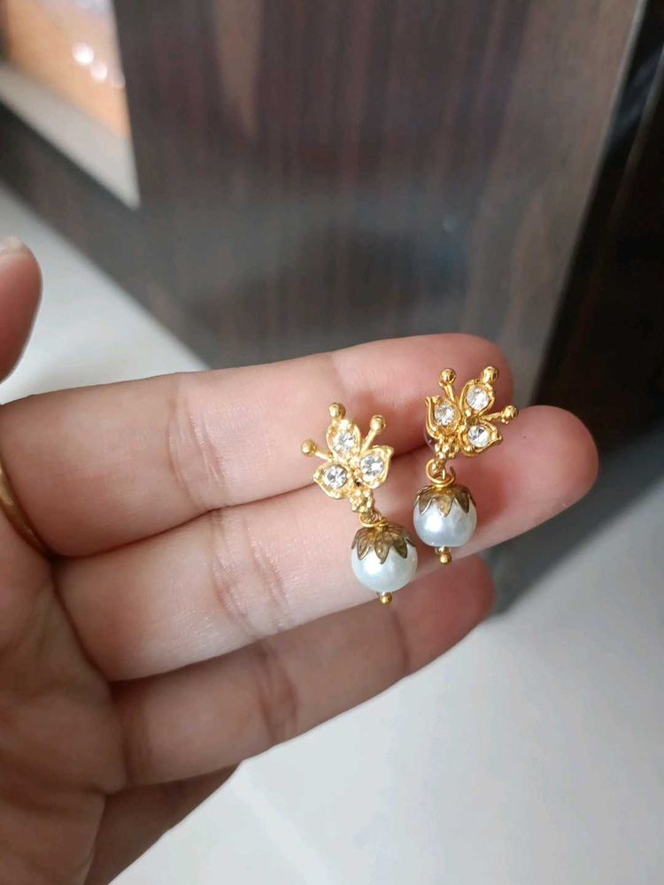Elegant Pearl Drop Earrings