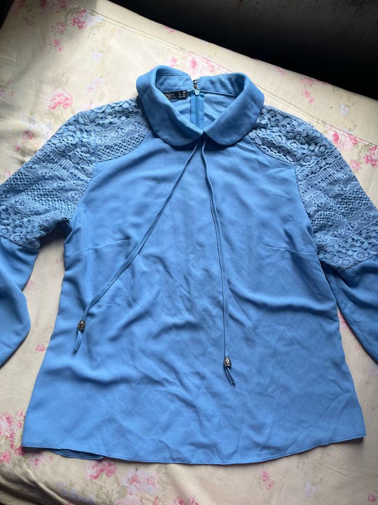 Blue Lace Sleeve Top