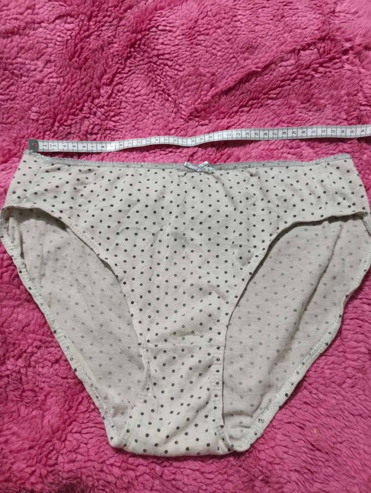 Comfortable Polka Dot Briefs