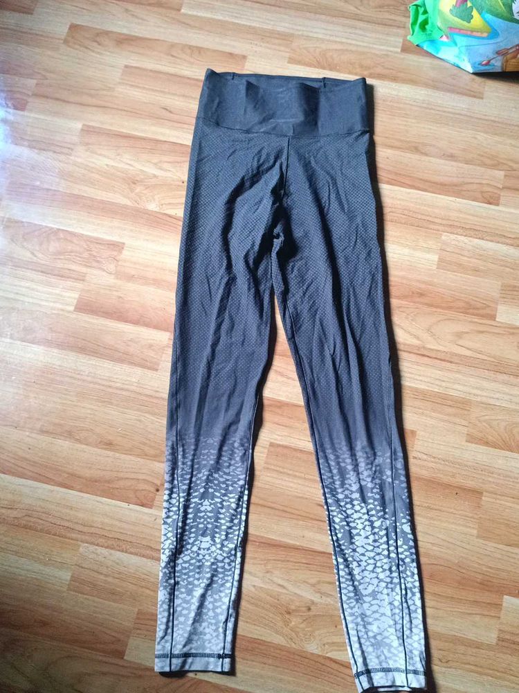 Stylish Ombre Leggings