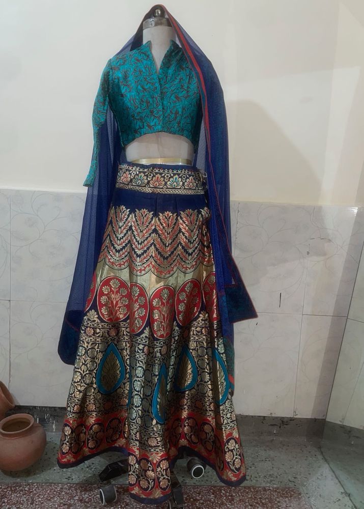 Exquisite Lehenga Choli Set