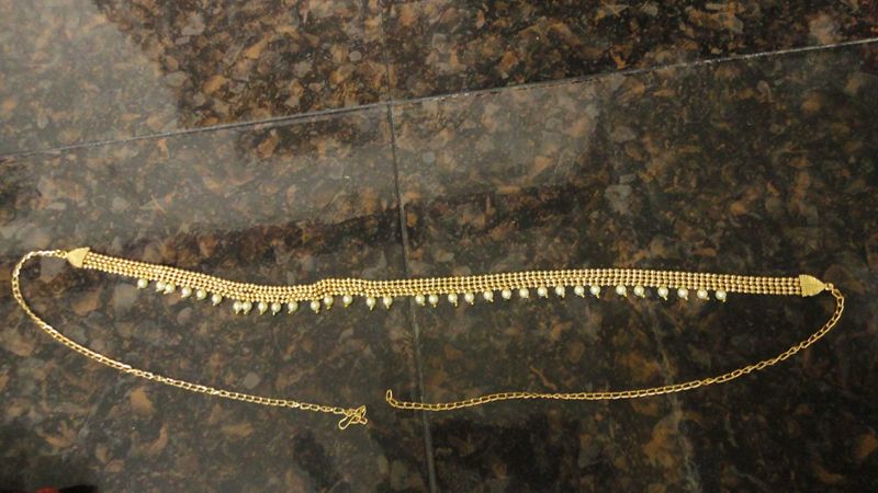 Elegant Gold hip belt with Pearls