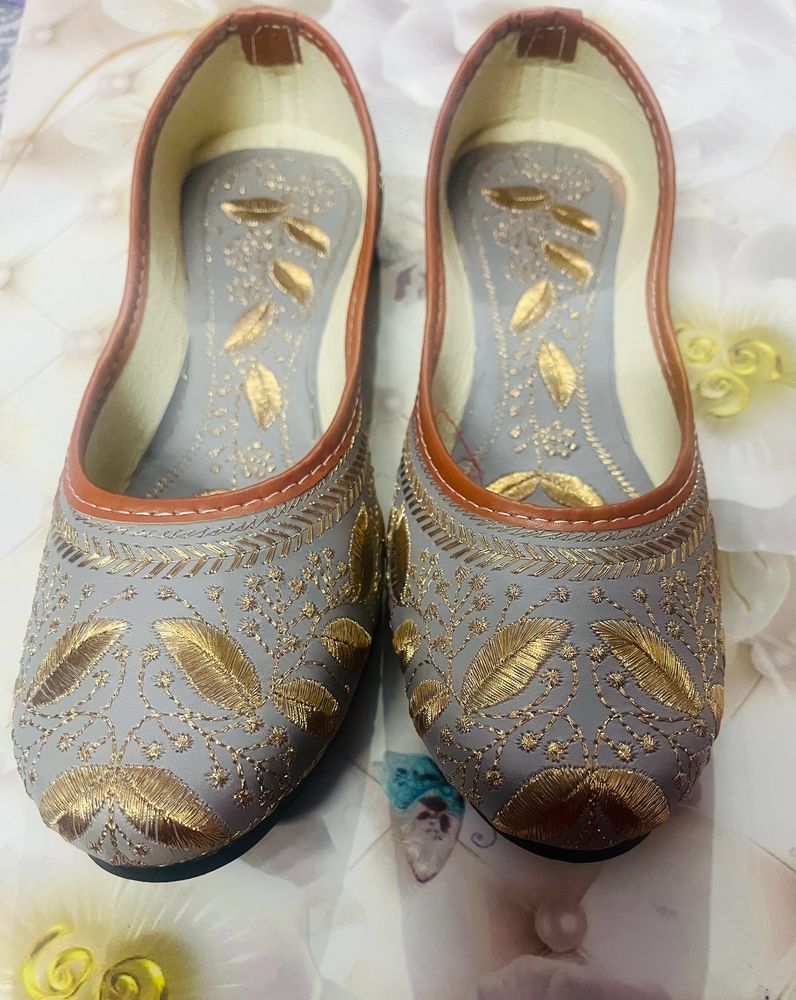 New Womane Juti 👡 37 /4