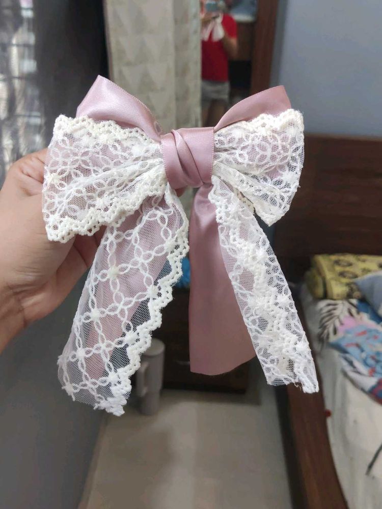 Elegant Pink &amp; White Lace Hair Bow
