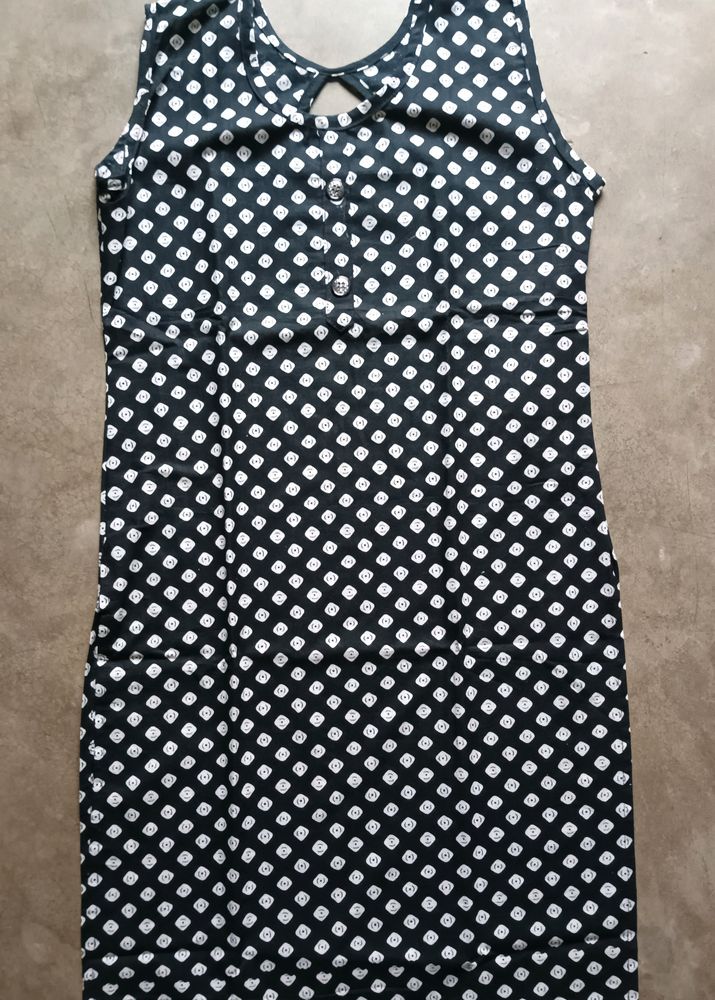 New Black Sleeveless Kurti