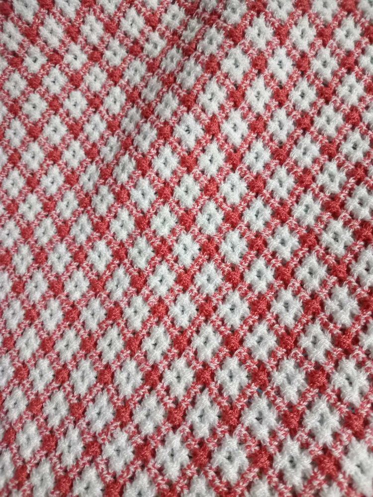 Coral &amp; White Knit Sawl