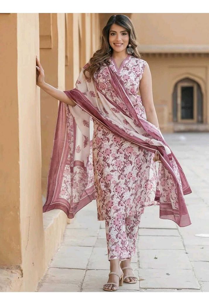 Chic Floral Print Kurta Set