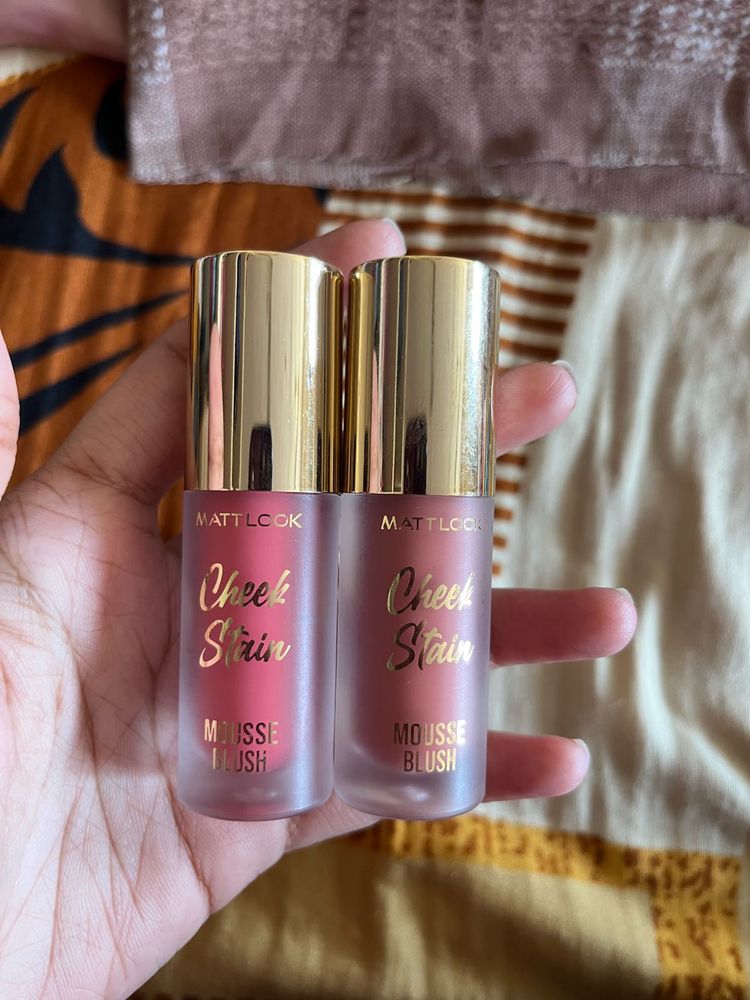 MATT LOOK Cheek Stain Mousse Blush