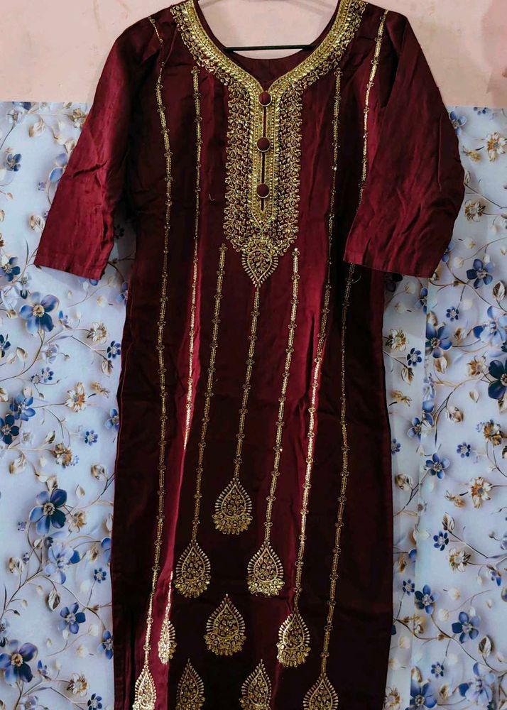 Elegant Maroon Embroidered Kurta
