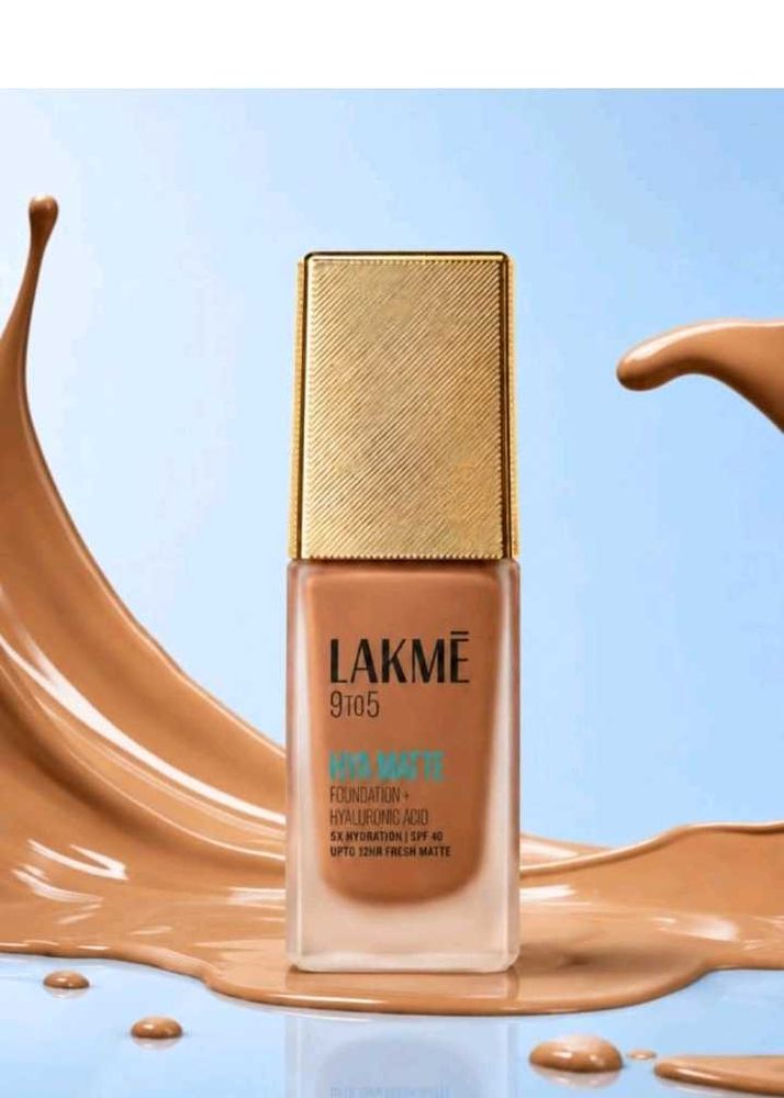 Lakme 9 to 5 Matte Foundation