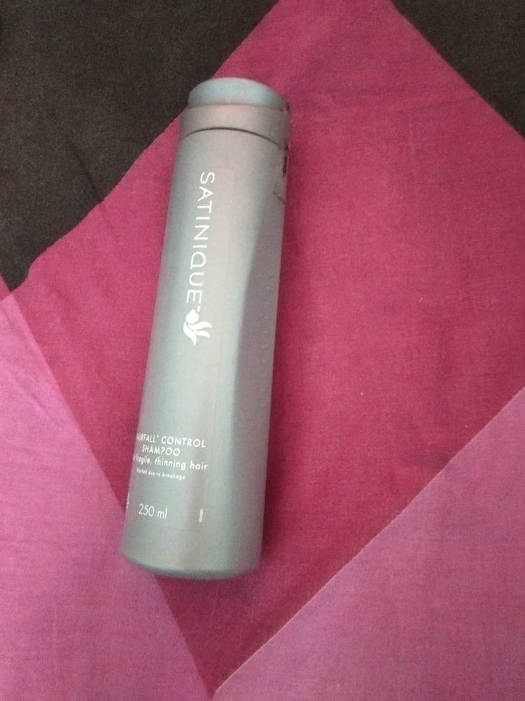 Amway satinique shampoo for hair care